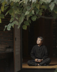 An Interview with Grhapati Hyangjuk